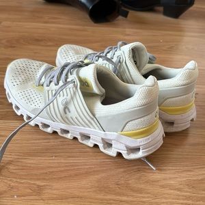 OnCloud Helion Cloutec sneakers